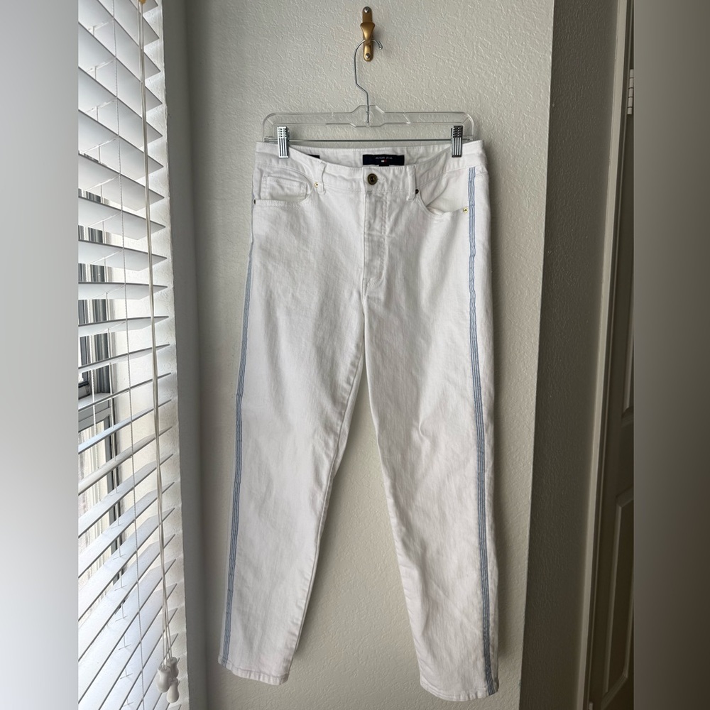 HILFIGER JEANS WHITE DENIM SKINNY JEANS WITH BLUE STRIPES EUC SIZE 10